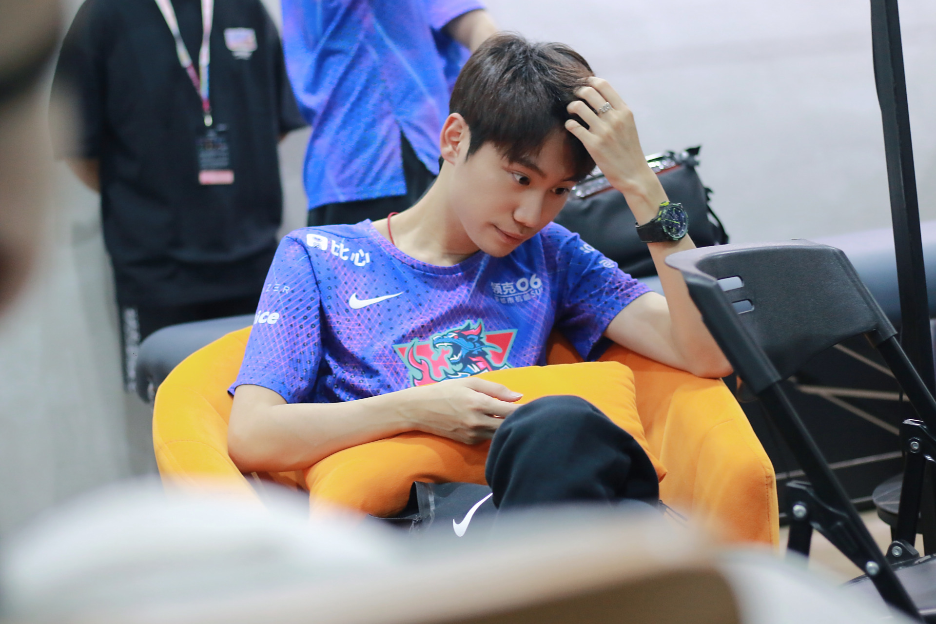 锐不可当引发热议！，Doinb在热火比赛中重返赛场观众掌声雷动的简单介绍